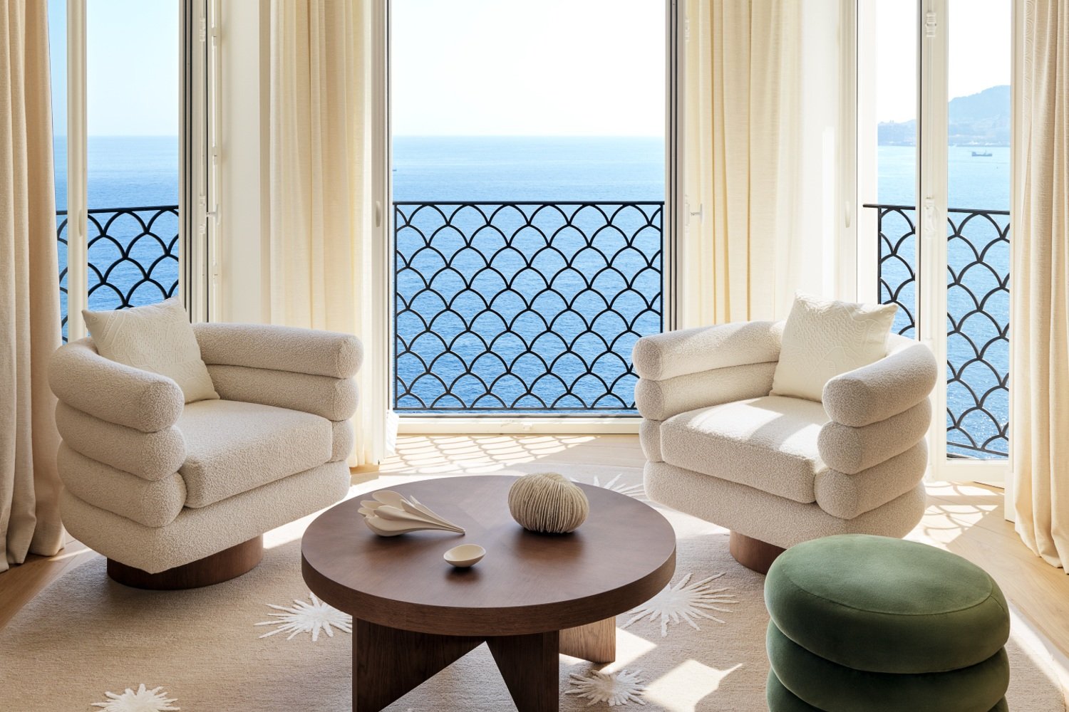 Your own private ocean: luxury villa in Cap Martin